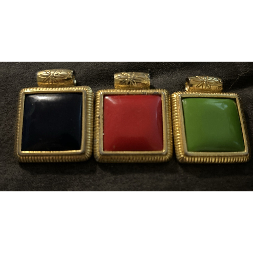 Vintage Liz Claiborne Square Green Red Black Pendant Gold Toned Accent Lot Of 3